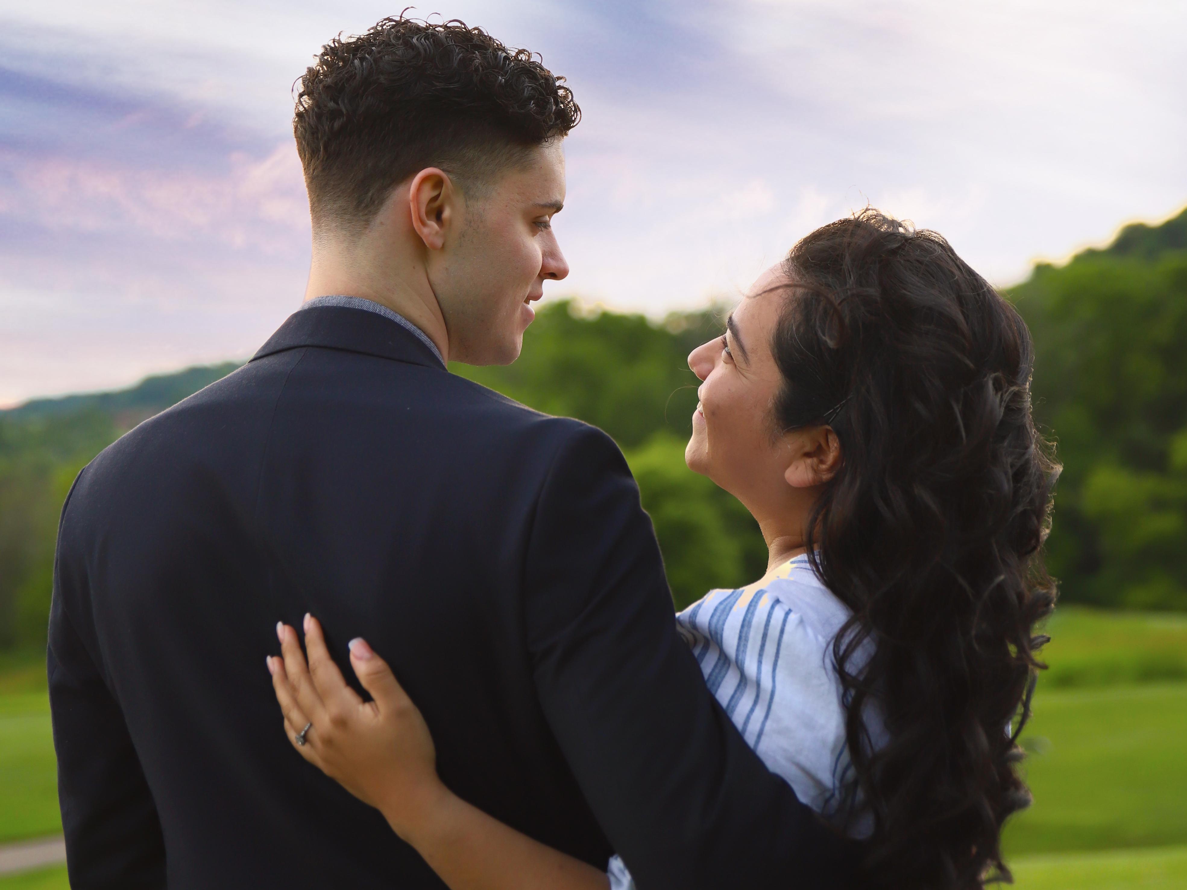The Wedding Website of Luke Lashbrook and Laura Velazquez
