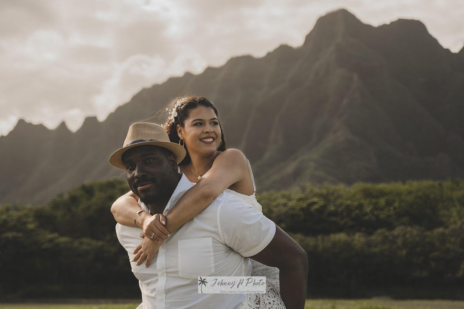 The Wedding Website of Odonus Blue and Maria Man