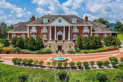 The Wedding Website of Tara Haddix and Luke Chaney