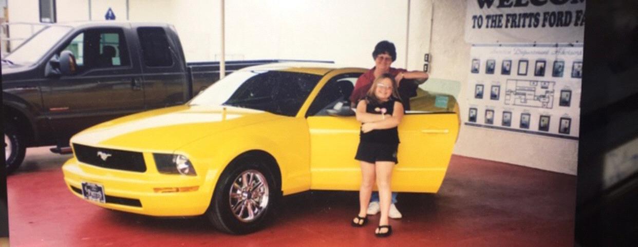 The day Grandma Roline got her and Teryn’s favorite car ever. They have always loved driving around town together💛