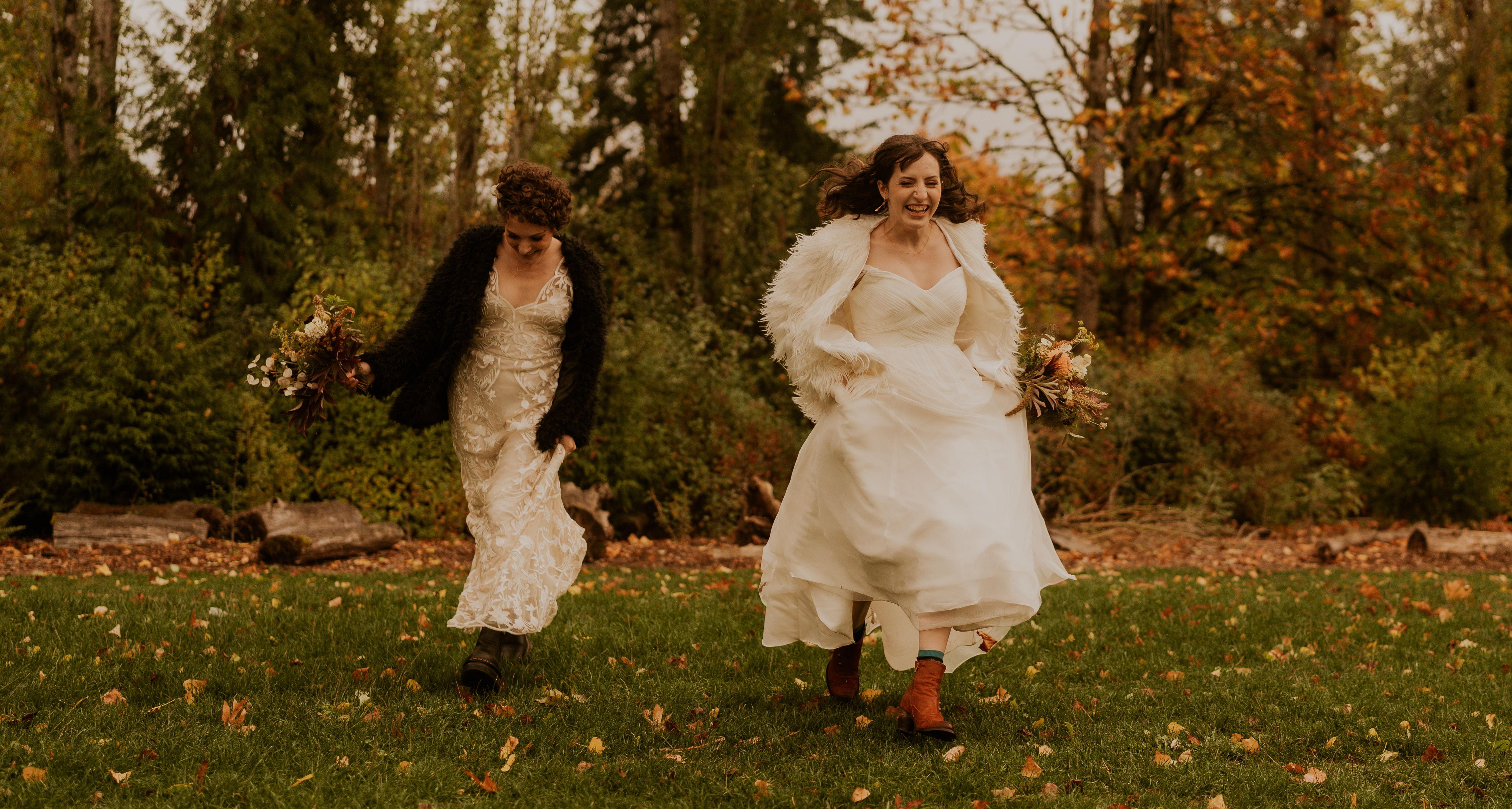 The Wedding Website of Jo De Castro and Lenora Owens