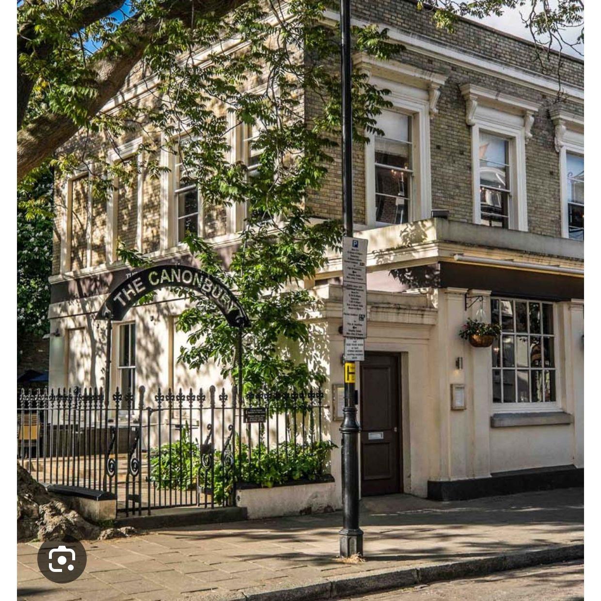 Sunday Roast at Canonbury Tavern