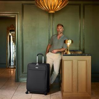 Metropolitan 2 Extended Journey 29" Expandable Spinner