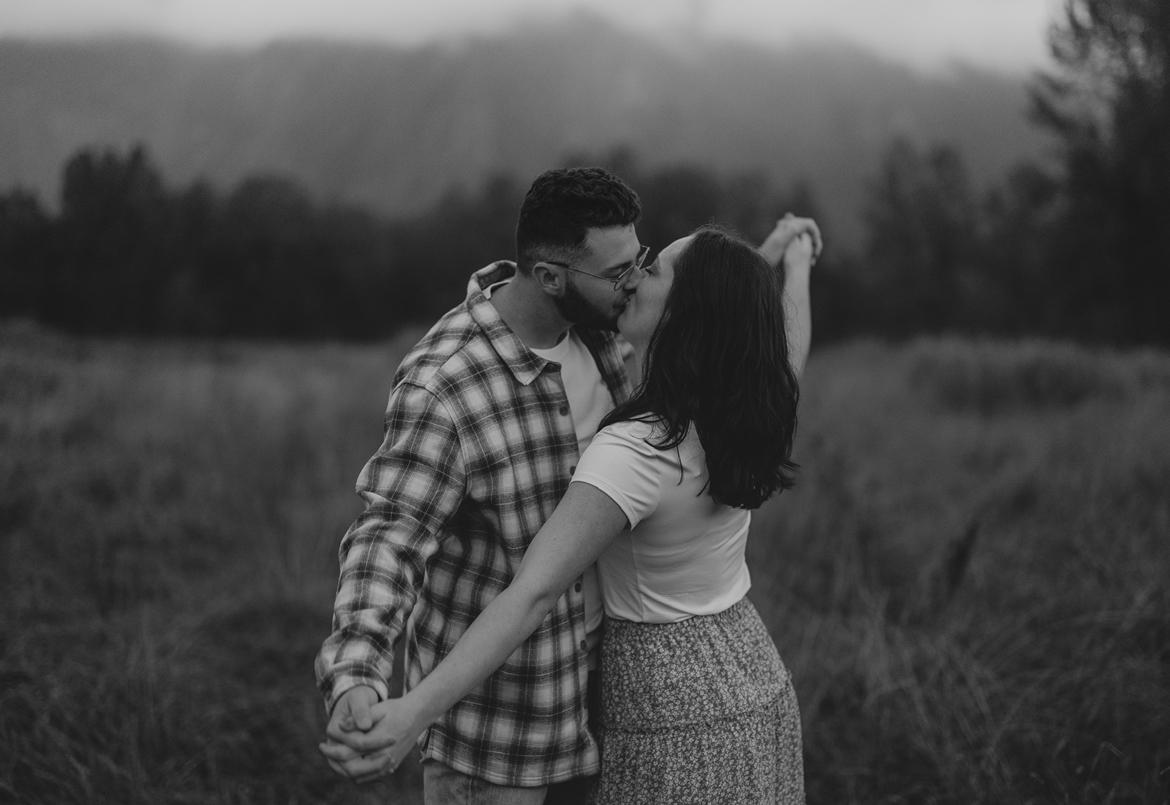 The Wedding Website of Evelyn Clonts and Joshua Ward