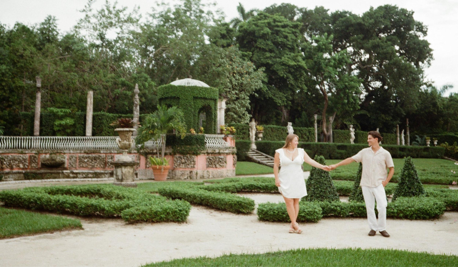 The Wedding Website of Genevieve Schneemann and Andy Corpus
