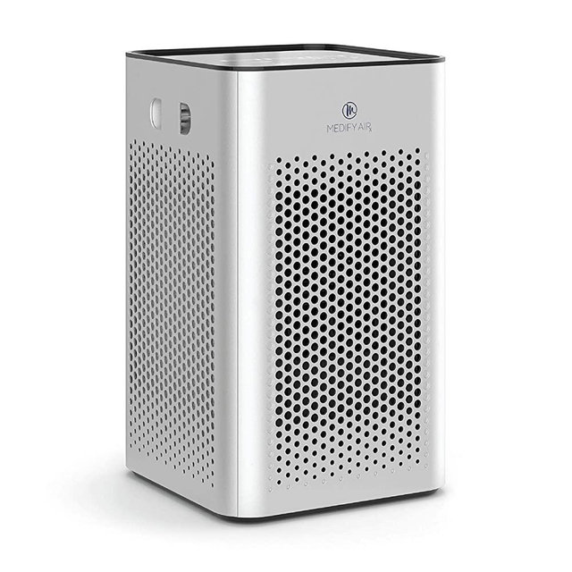 Medify MA-25 Air Purifier with H13 HEPA filter - a higher grade of HEPA for 500 Sq. Ft. Air Purifier | Dual Air Intake | Two '3-in-1' Filters | 99.9% removal in a Modern Design (1-Pack, Silver)