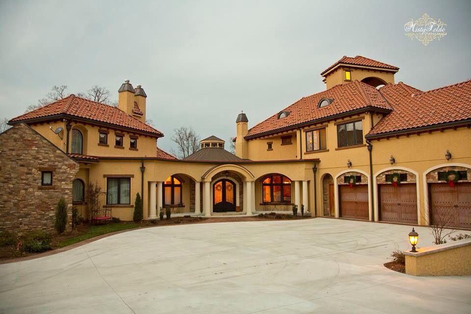 The Wedding Website of Angel DeMaio and Rahkeem Harris