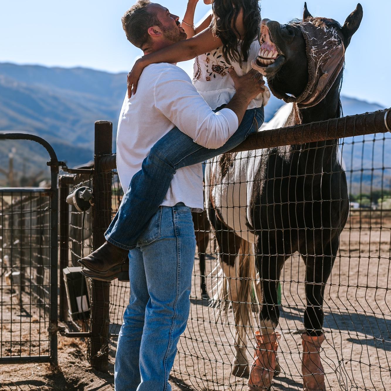We had to include this photo with the horse 🤣