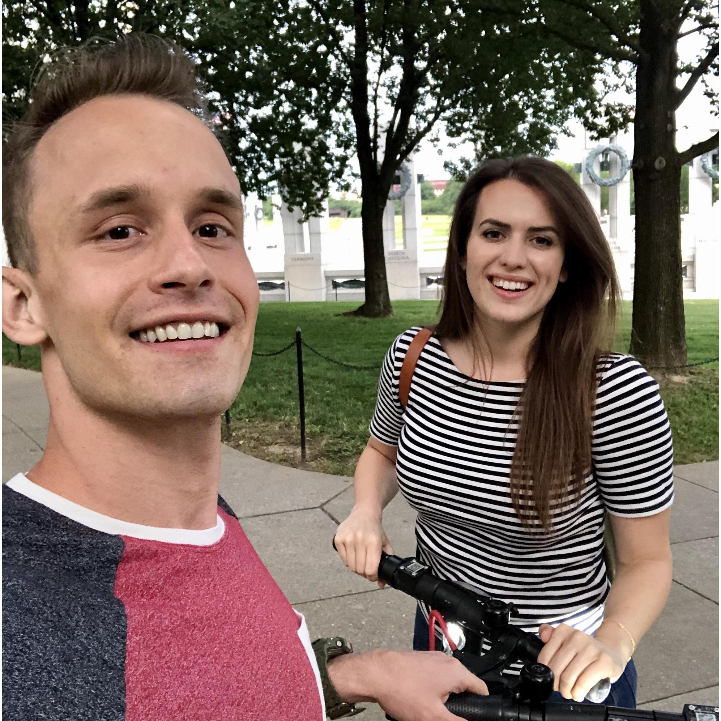 Scooter date around the Monuments
