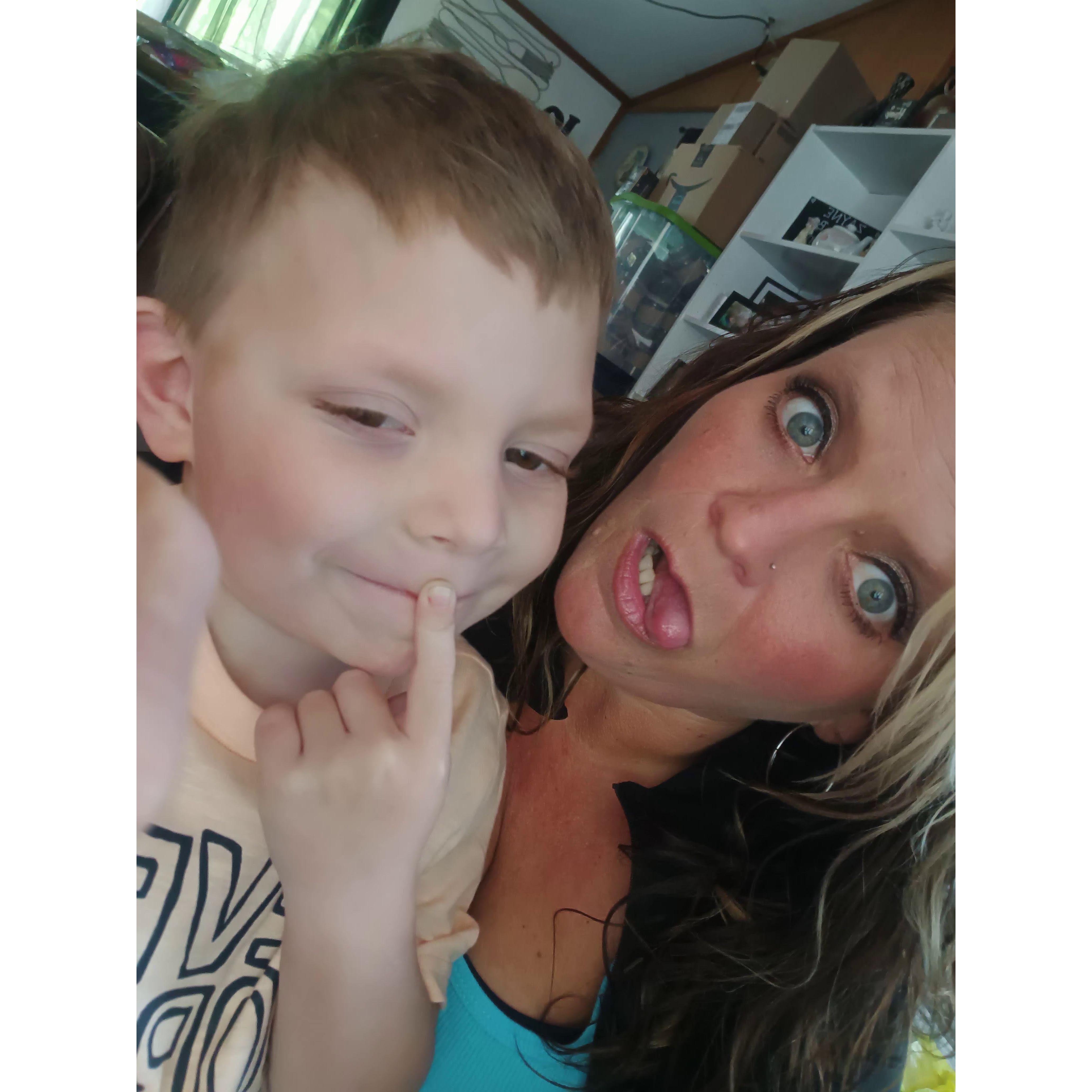 "Mommy lets do silly face" - Zayne