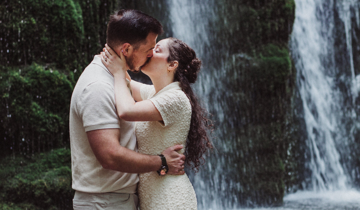 The Wedding Website of Carina Hodson and Paul Draper