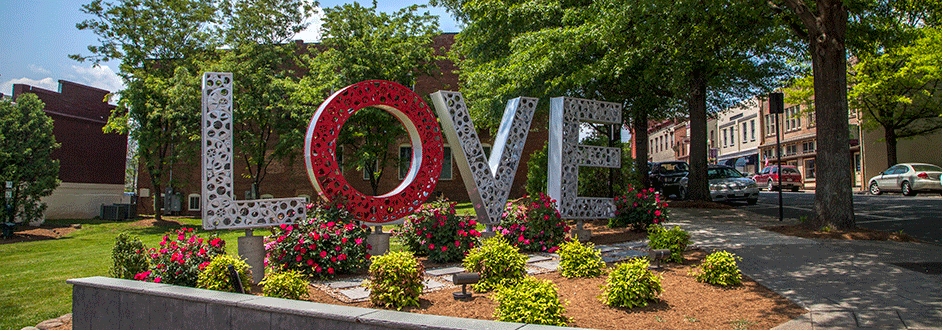 The Wedding Website of Sarah Ridgeway and Taylor Scott