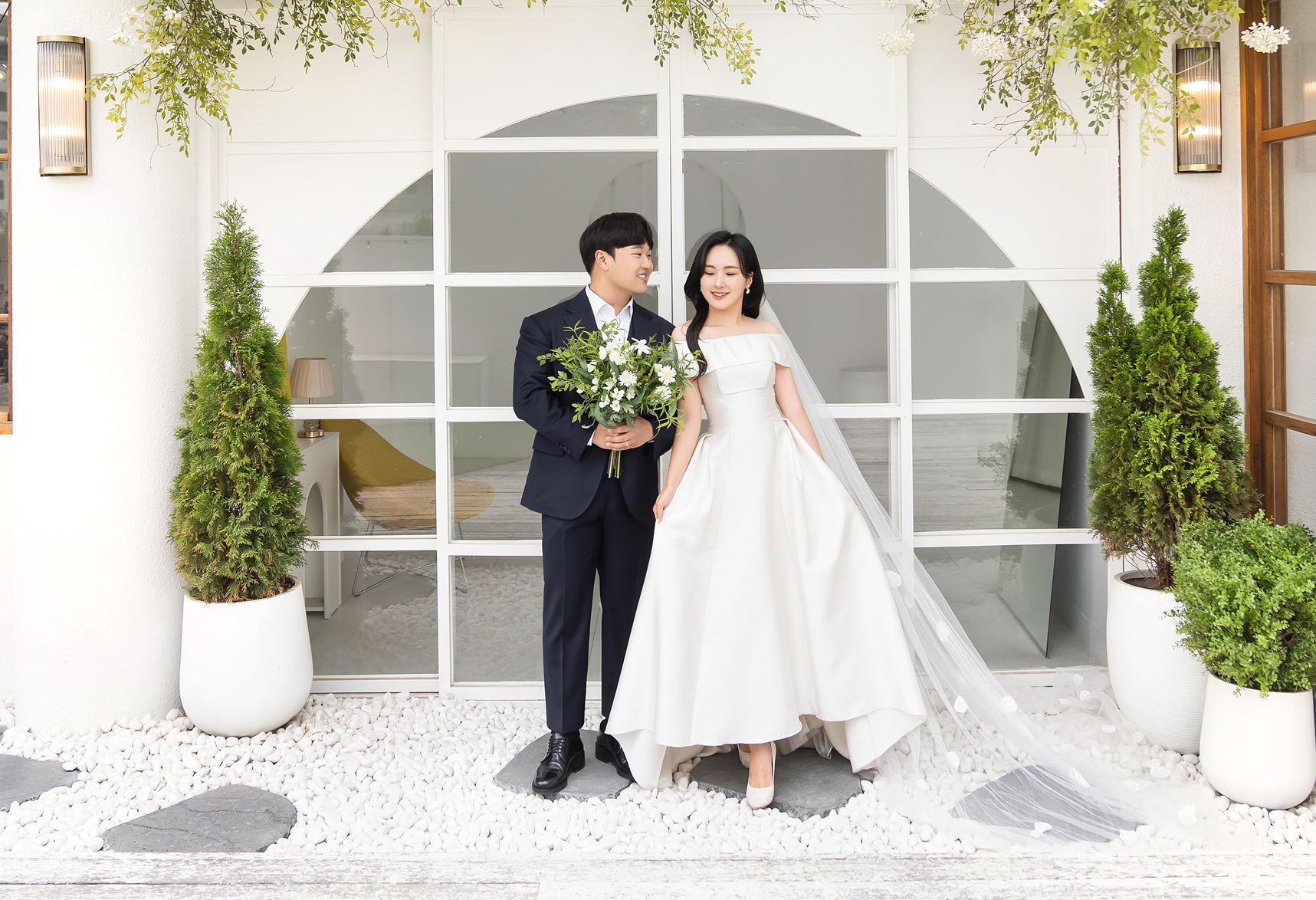 The Wedding Website of Eileen Lim and Paul Kim