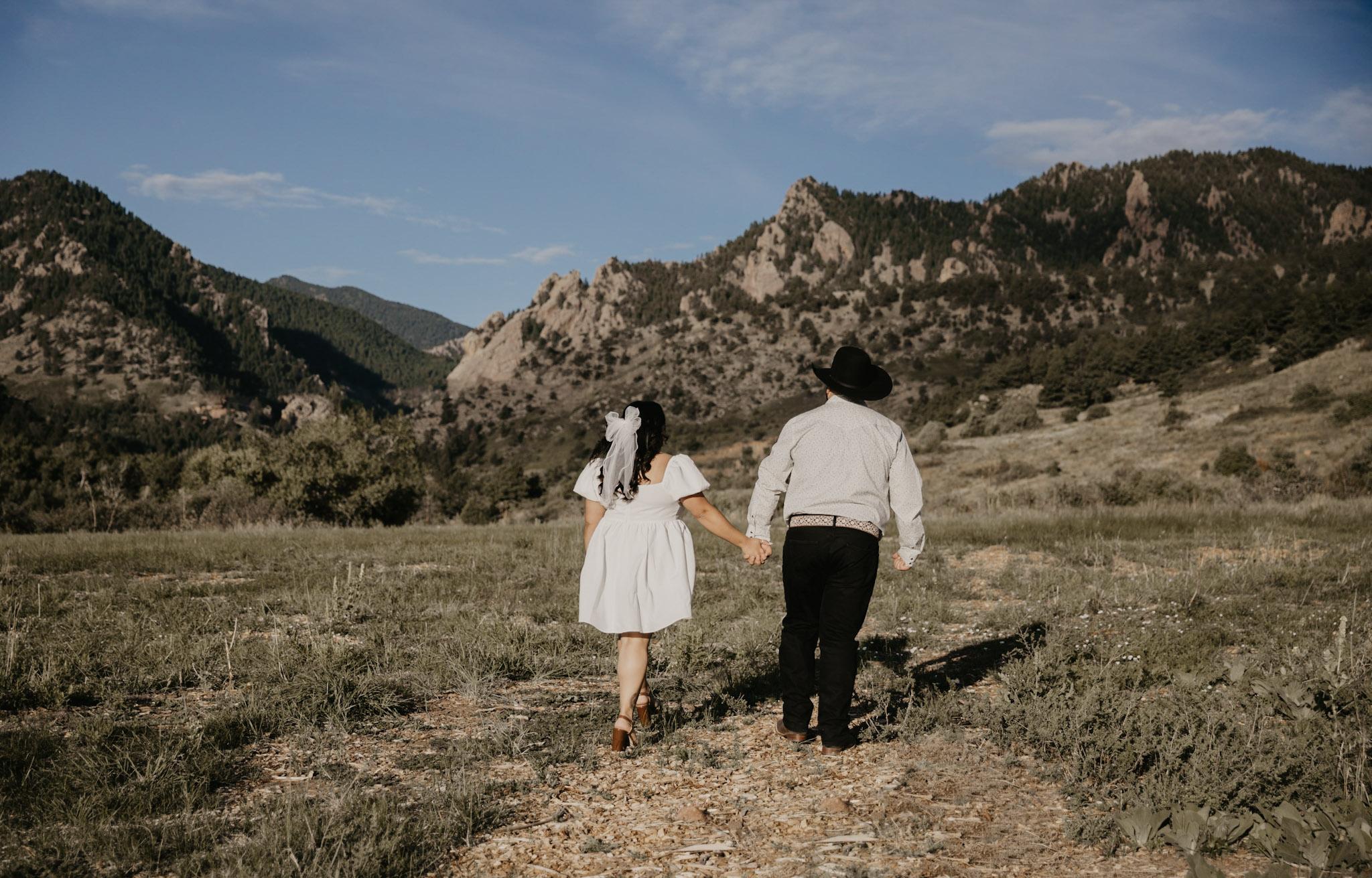 The Wedding Website of Ricardo Barrios Jiménez and Ana Valeria Saldívar Mejía