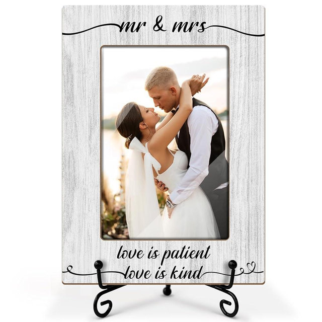 Mr & Mrs Picture Frame, Picture Gifts For Wife Husband Couples, Wooden Picture Frame For Birthday Wedding Engagement Newlywed Anniversary Valentines, 4X6 Photo Frame With Stand -18