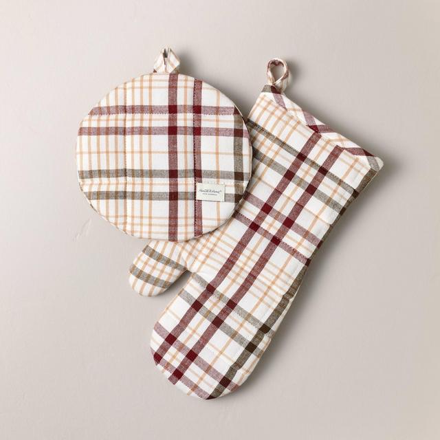 Set of 2 Fall Plaid Oven Mitts Burgundy/Brown - Hearth & Hand™ with Magnolia