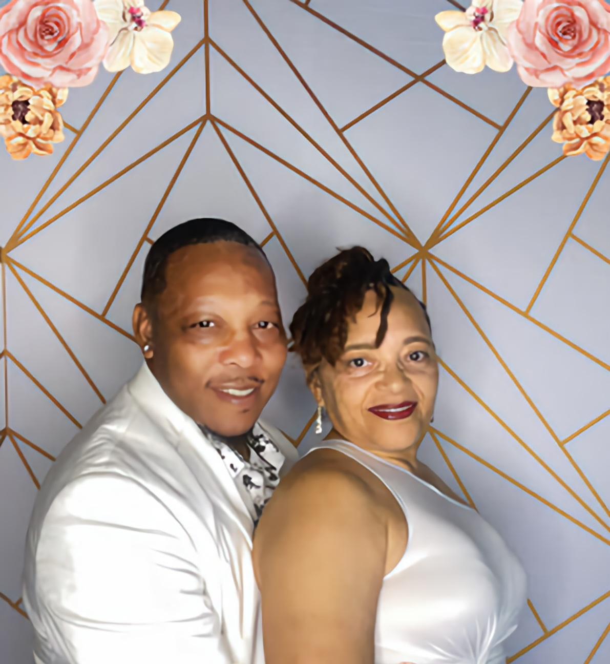 The Wedding Website of Donna Claytor and Antonio Stanback
