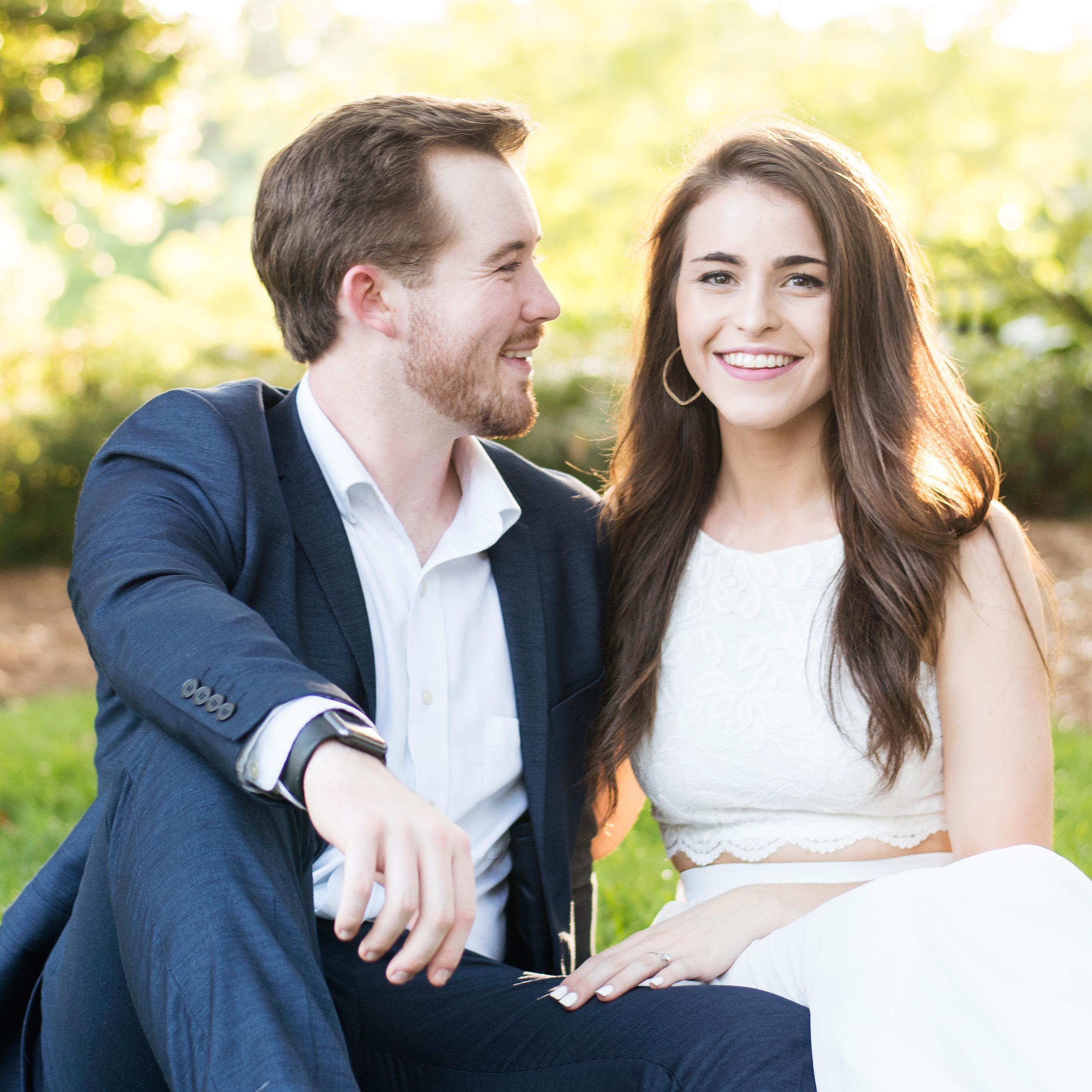 Engagement Pictures by Andrew Swindle Photography