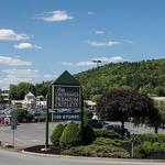 The Crossings Premium Outlets