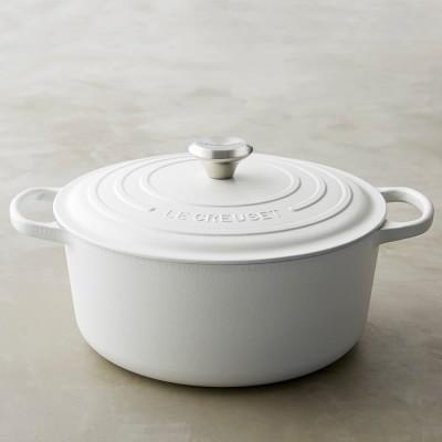 Le Creuset Signature Enameled Cast Iron Round Dutch Oven, 7 1/4-Qt., Matte White