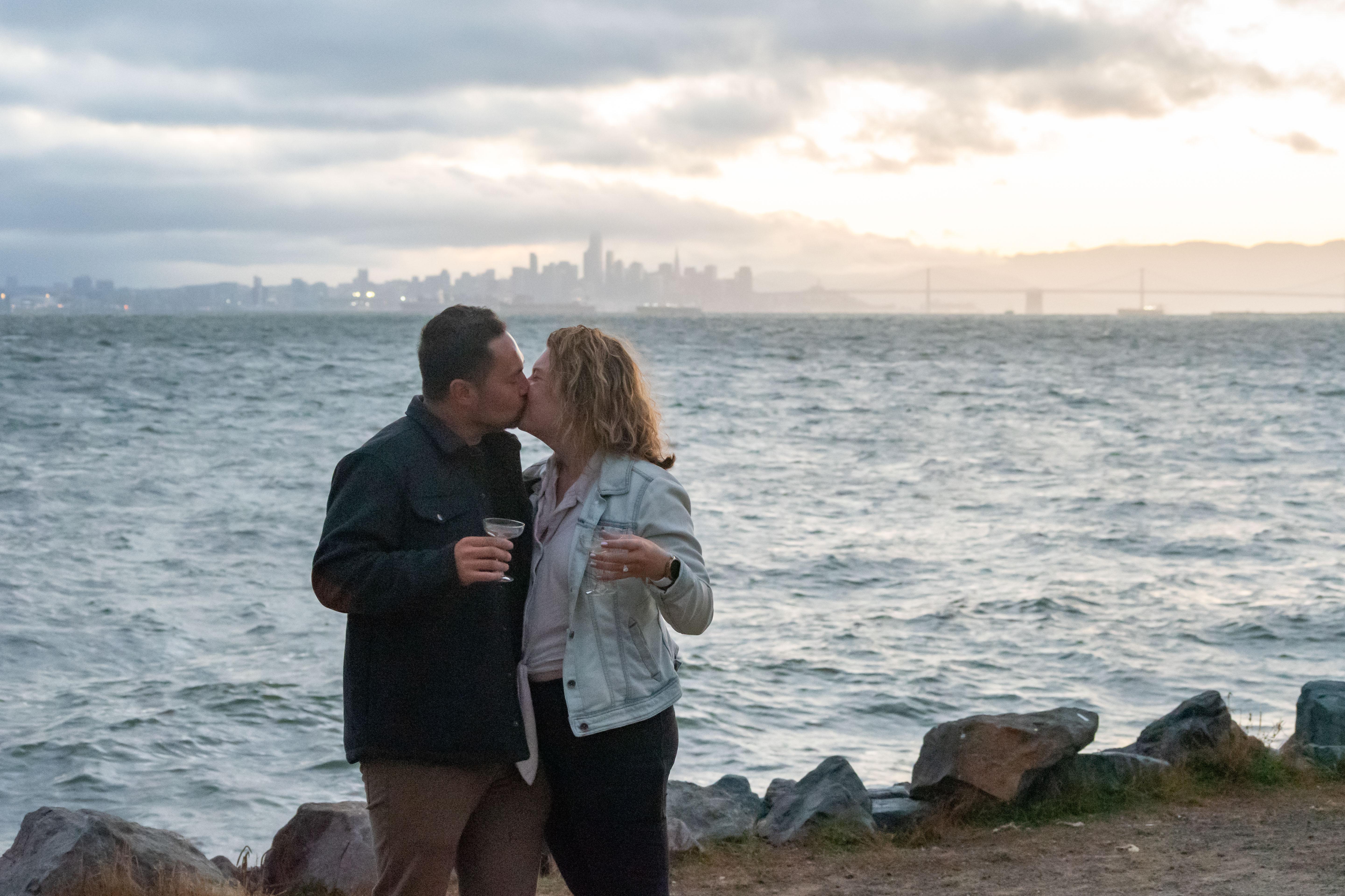 The Wedding Website of Rachel Meeuwsen and James Merlo