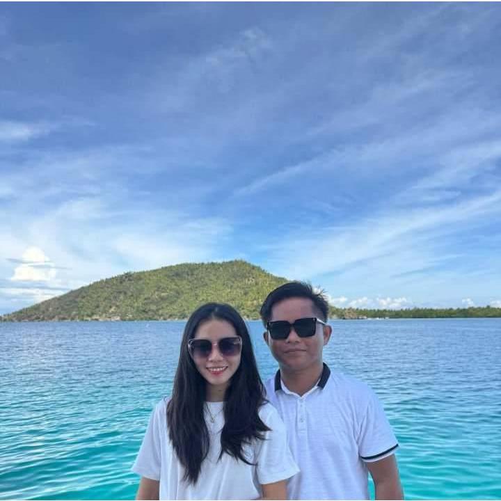 We went to the beach with his congregation... 😁 I just took pictures here because I don’t know how to swim.