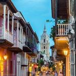 Walk around the Old City of Cartagena