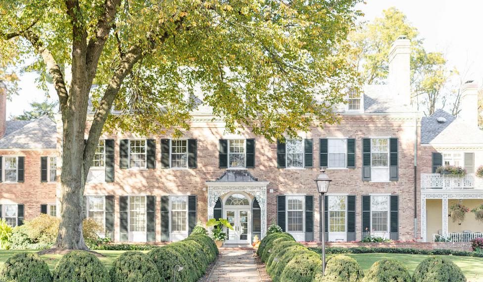 The Wedding Website of Amy Collins and Justin Strawser