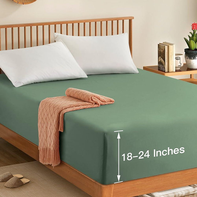 Manyshofu King Extra Deep Pocket Fitted Sheet Only - 1800 Thread Count Hotel Deep Fitted Sheet Up to 24 Inches Mattress, Sage Green Bottom Sheet 18-24 Inch Microfiber Deep King Mattress Sheets