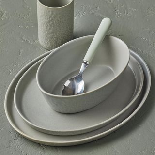 Katachi 16-Piece Dinnerware Set, Service for 4