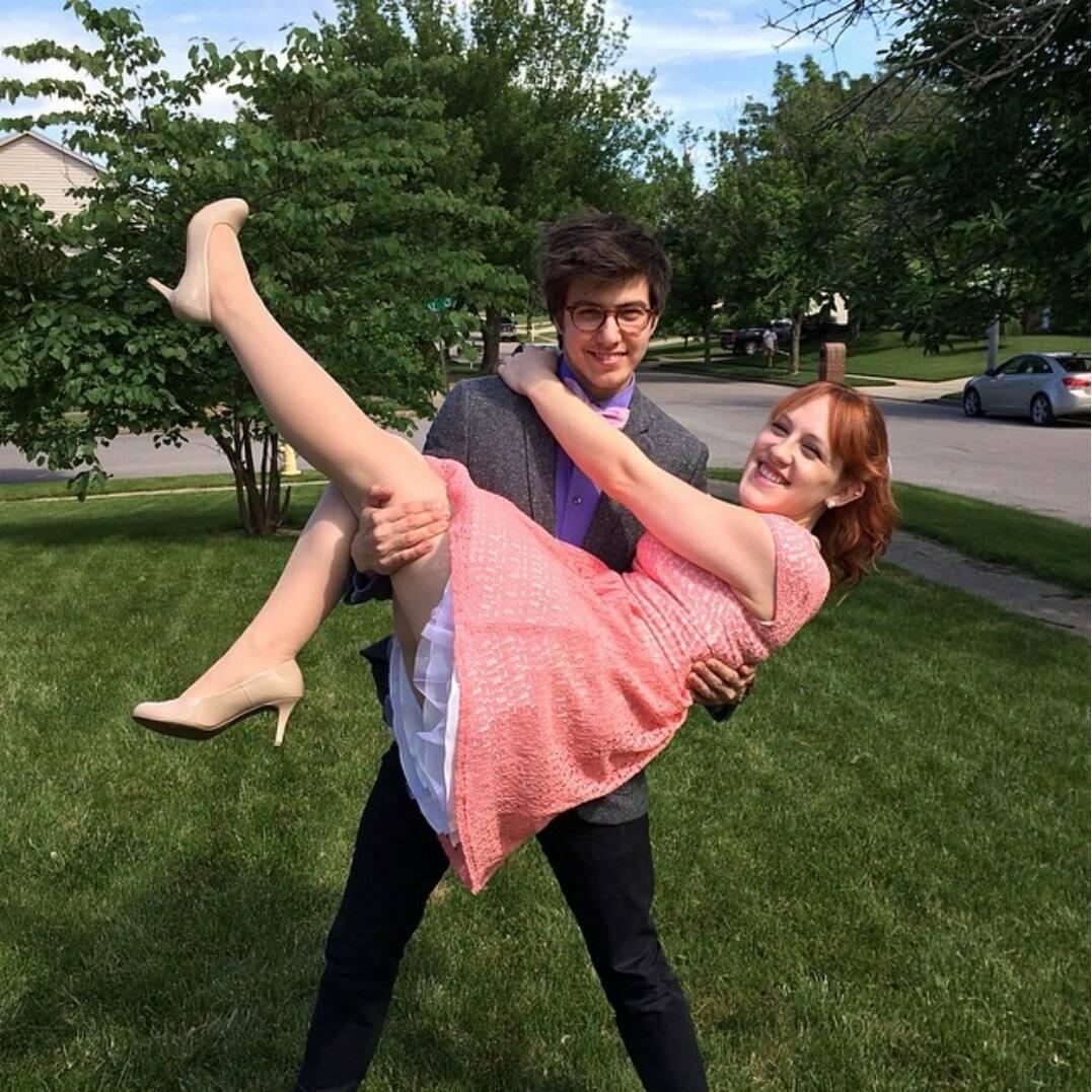 May 2014: Katlin returns home for Sarah & Chris's wedding!