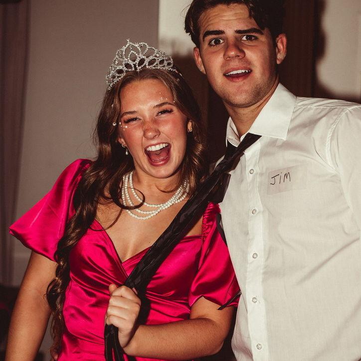 halloween, but not very cohesive costumes... lol