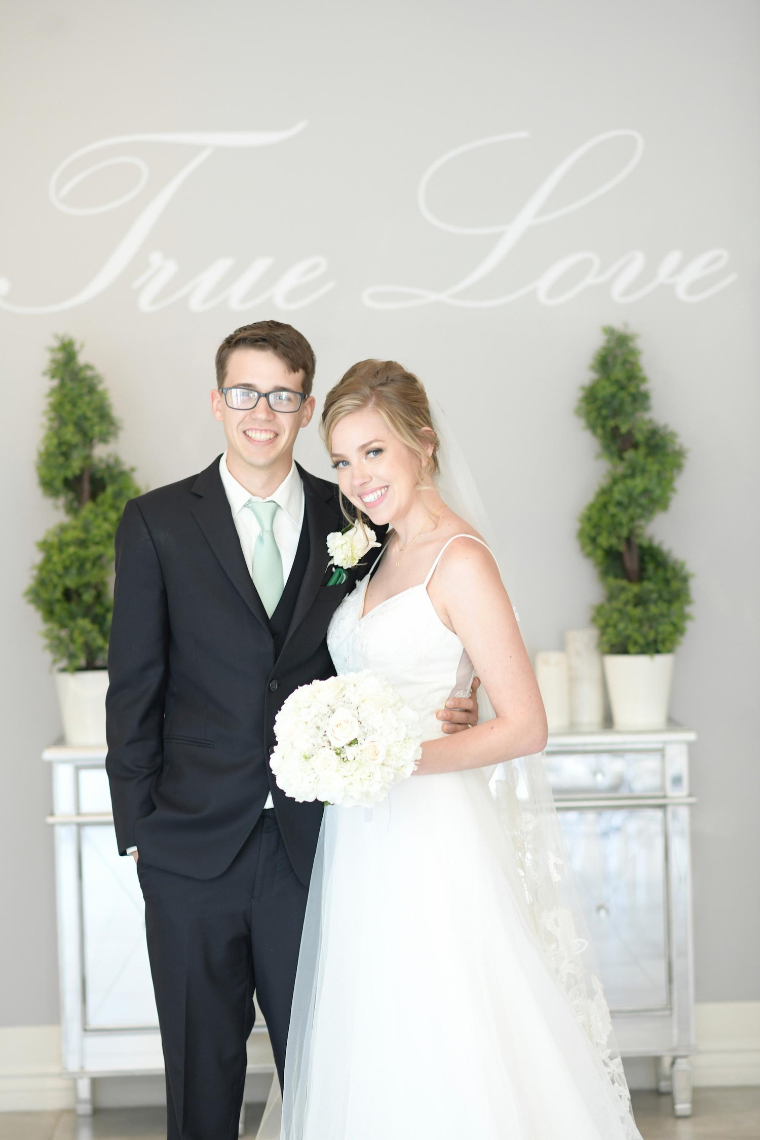The Wedding Website of Chelbey Tatum and Zach Tatum