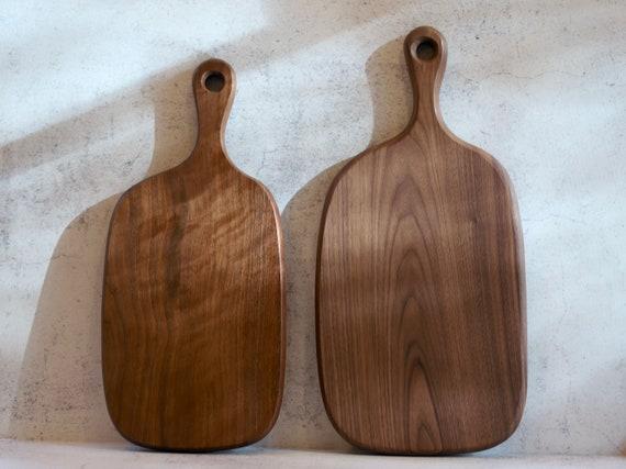 Walnut Wood Cutting Board With Handle 35.5cm