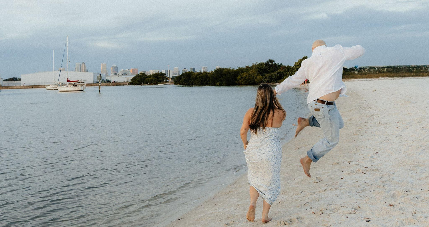The Wedding Website of Allie Glynn and Drew Burley