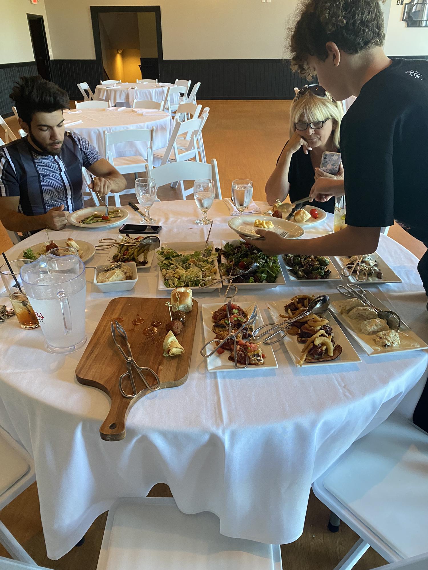 Definitely my favorite part of wedding planning. 🤤