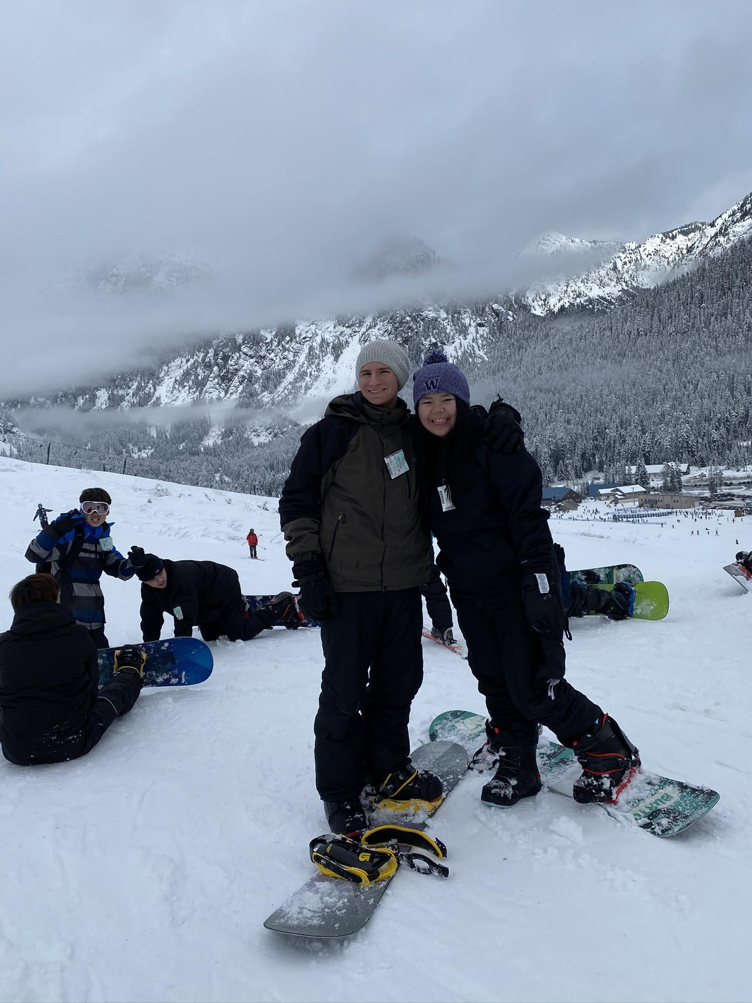 Teaching Dakota how to snowboard was surprisingly easier than teaching him how to leave the toilet seat down 🤨🤨 (Dec 2019)