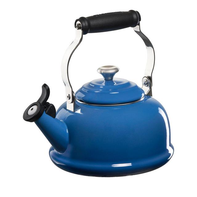 Le Creuset Enamel on Steel Whistling Kettle