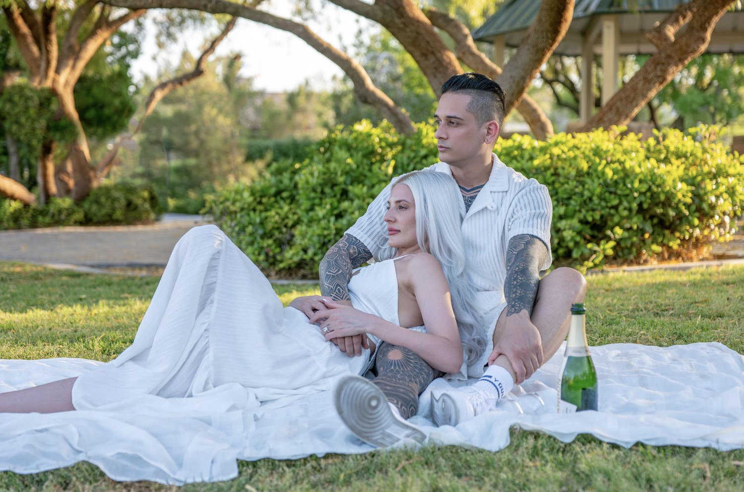 The Wedding Website of Andrea Broadaway and Gabriel Pamblanco