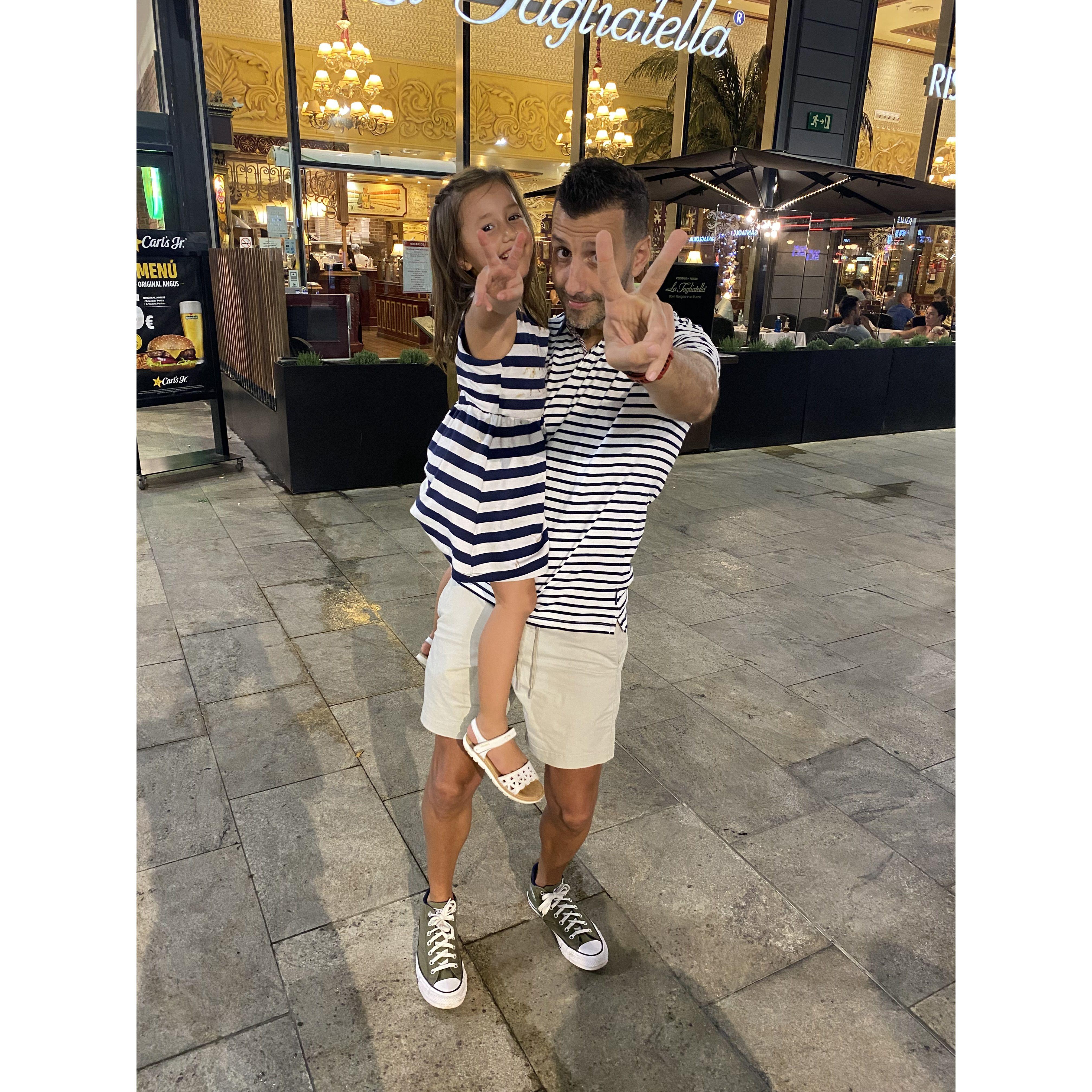 La sobri MAYOR!! Valeria