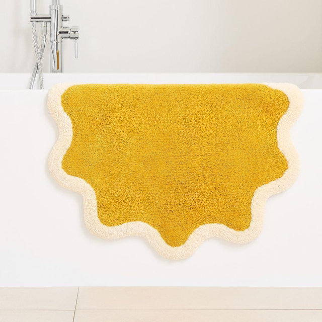 Ripple Circle Bath Mat, 30x30, Dark Horseradish