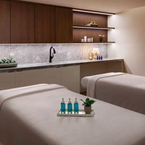 60-Minute Couples Massage