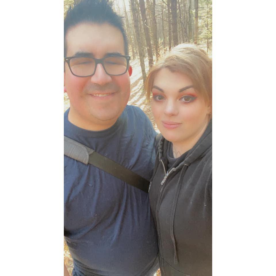 April 2021: Vincent came to visit Brittany in NY and shared their love of geocaching together for the first time.