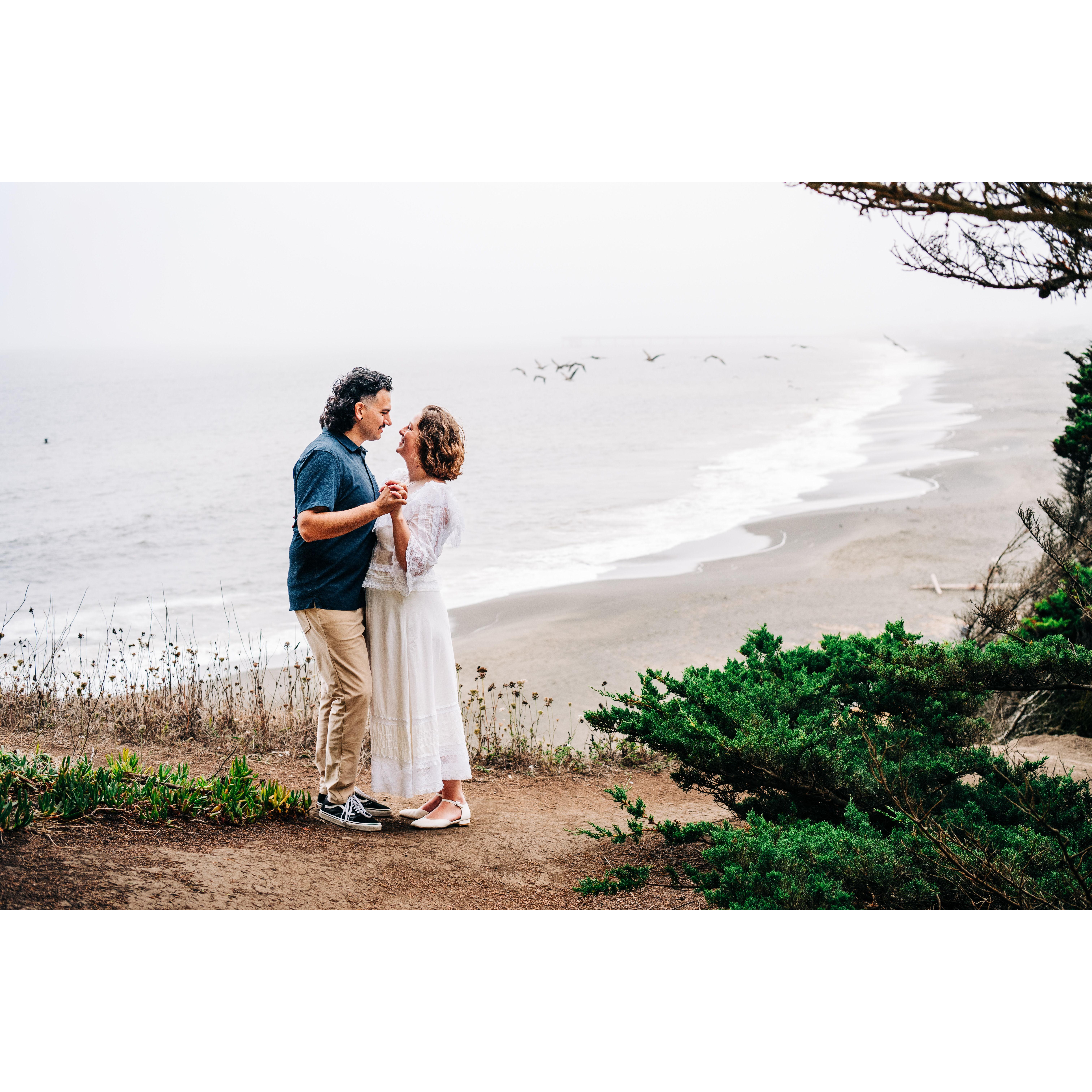 Jes wore Jeanne's wedding dress from 1986.
