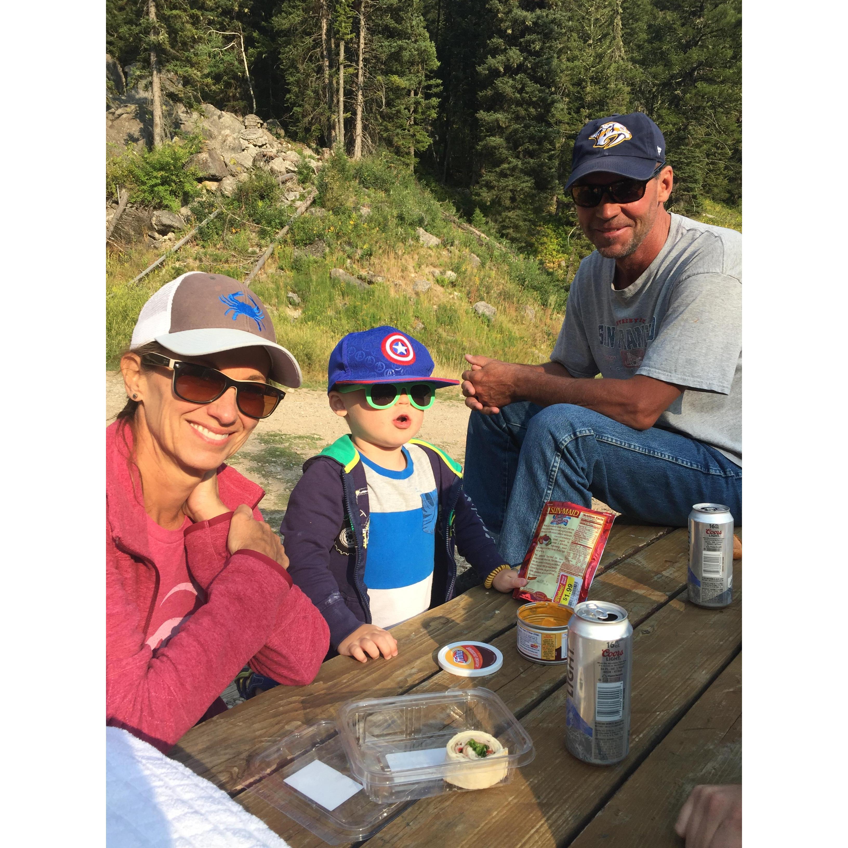 We love going on adventures with grandma and grandpa 💚