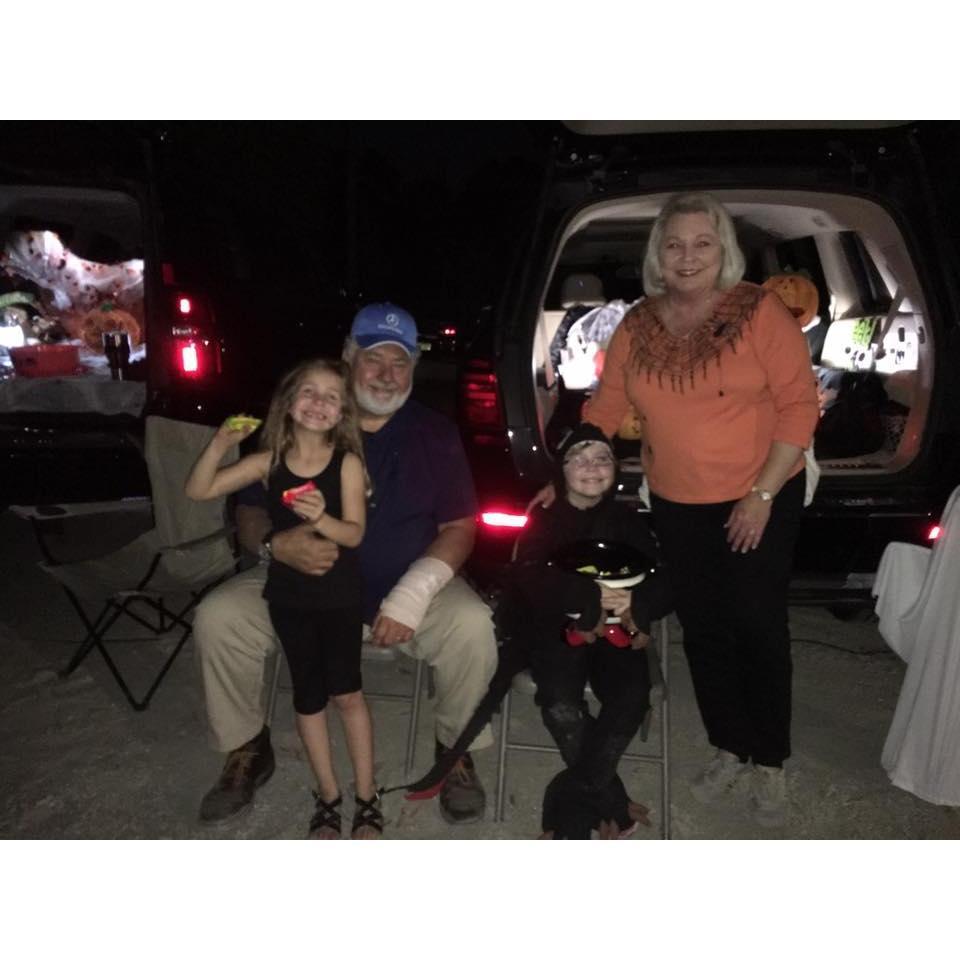 Poppy & Nani with Kaitlyn & Ashlyn (Bryan & Jennifer's girls)