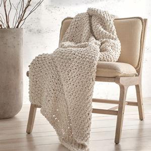 DKNY PURE Chunky Knit Throw