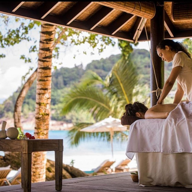 Sweethearts in Seychelles: Spa & Massage Experience