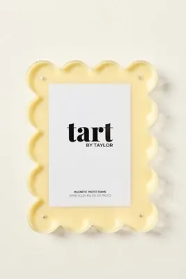 Acrylic Scalloped Picture Frame