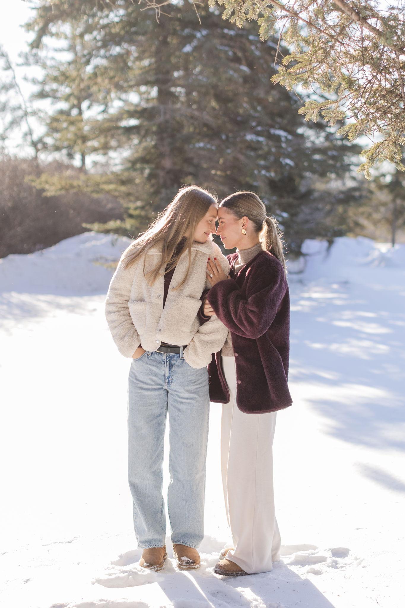 The Wedding Website of Sydney Hodgson and Lexie Rennemo